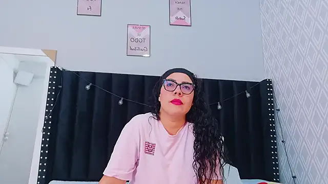 hotlatinateacher's avatar