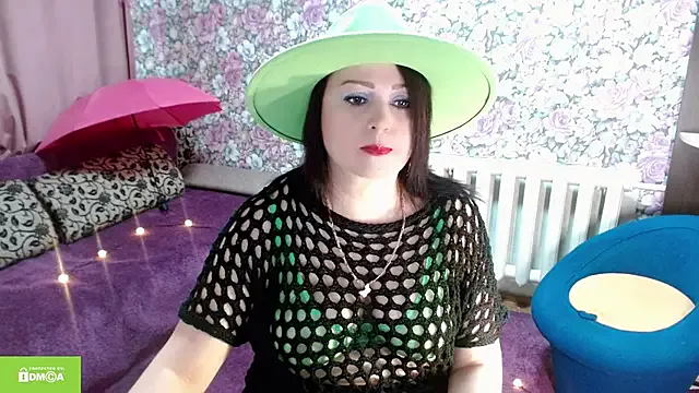 Julia-ru — show your legs in stockings and heels