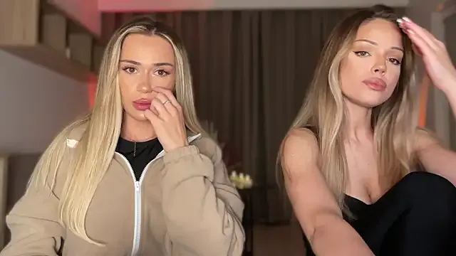 Julia_RL — 1 girl do handbra