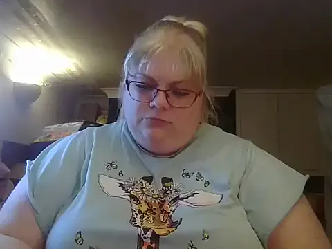 Kinkyhousewife83's avatar