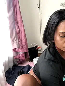 LuciousLips96's avatar