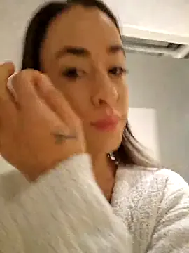 LydiaMaus96 — Finger my pussy & 2free Vids 