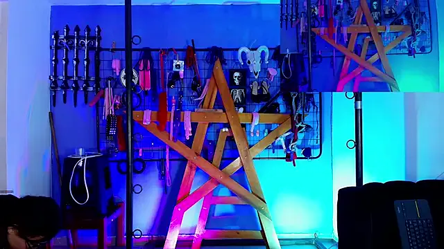 Misstresss_aurora_bdsm's avatar