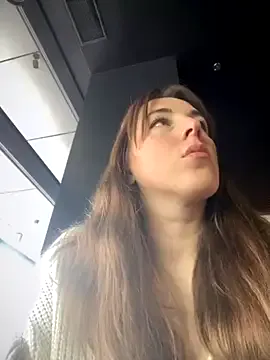 StripChat MommmyYummy is Freechat MommmyYummy — Make mommy wet and happy in public