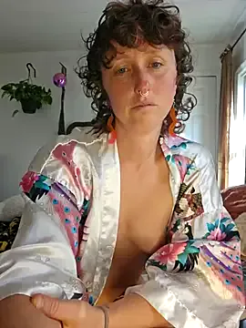 mossy_kiss — Freechat on StripChat