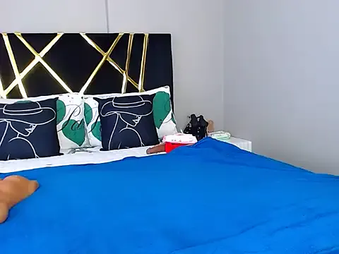 NaughtyVixen25 — RIDDING TORSO DICK IN ASS AND ATM