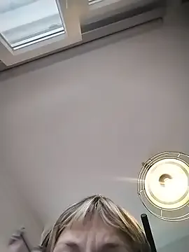 sarahpearlx's avatar