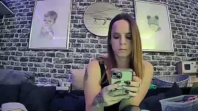 SexyMilf_37 — jacke ausziehen