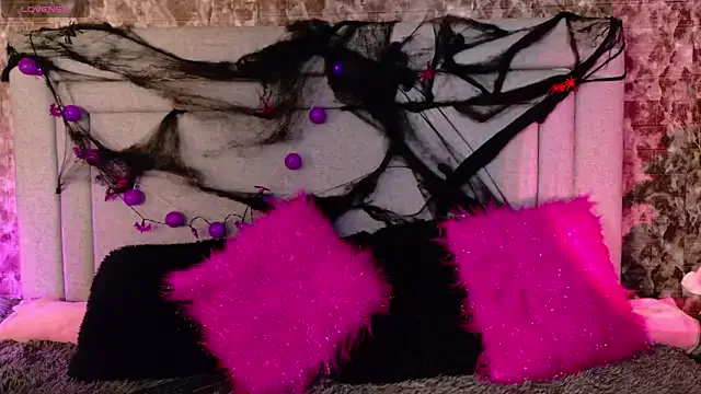 StripChat SharaRous is Freechat SharaRous — Make my very creamy pussy