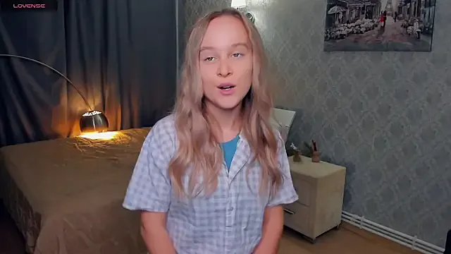 SoonMoor — squeeze my boobs under bra<3