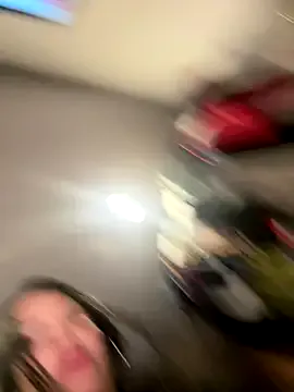 StripChat SQUIRTINGQUEEN11 is Freechat SQUIRTINGQUEEN11 — I'm a very horny bitch