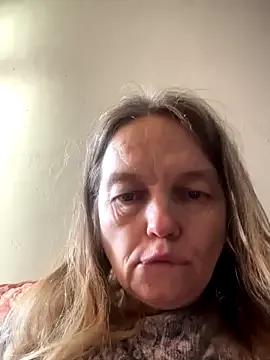 Suzanele — Hard nipple :flower: Close up!