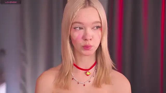 StripChat TastyTiffy is Freechat TastyTiffy — Kisses from the Queen of Hearts