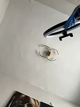 StripChat Teengirlmiaa is Freechat Teengirlmiaa — Anal ve vajina ayn anda seks