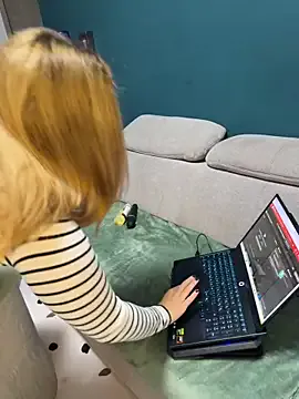 Velvetnoir21's avatar