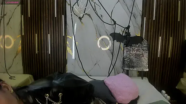 VictoriaDuart's avatar