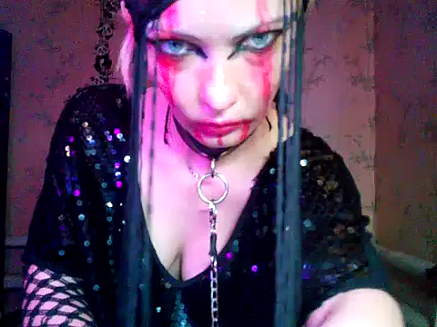 WildMissNiks's avatar