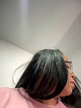 StripChat XMara is Freechat XMara — RUB MY CLTORIS